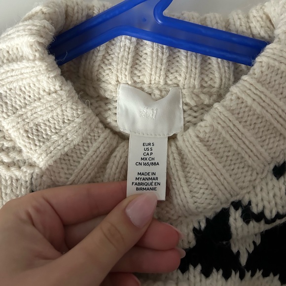 H&M Black & Cream Patterned Sweater - Picture 4 of 4